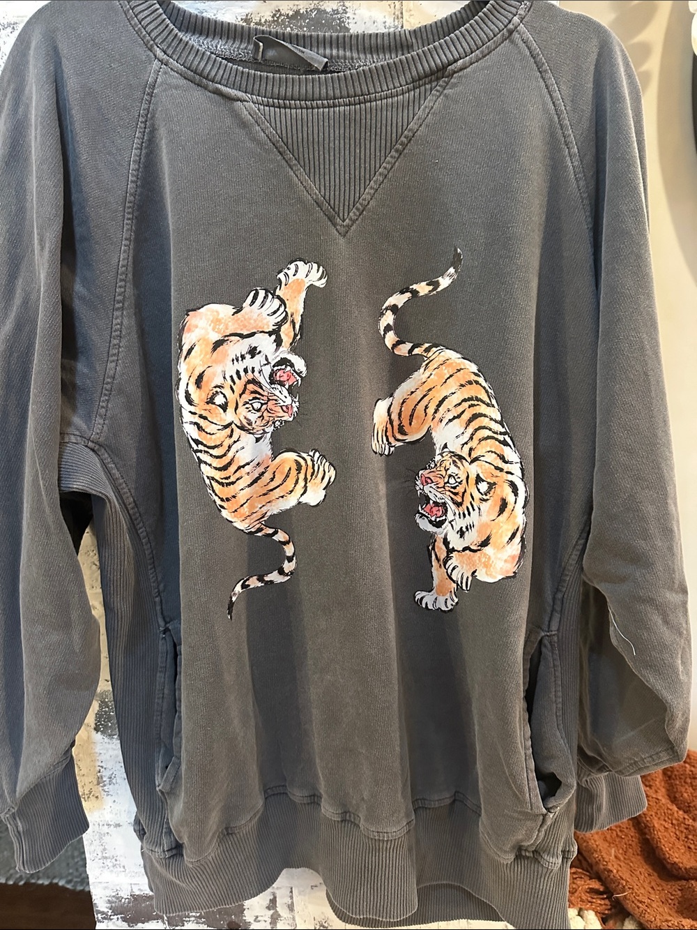 Washed Gray Sweatshirt with Tiger Graphic sweatshirt